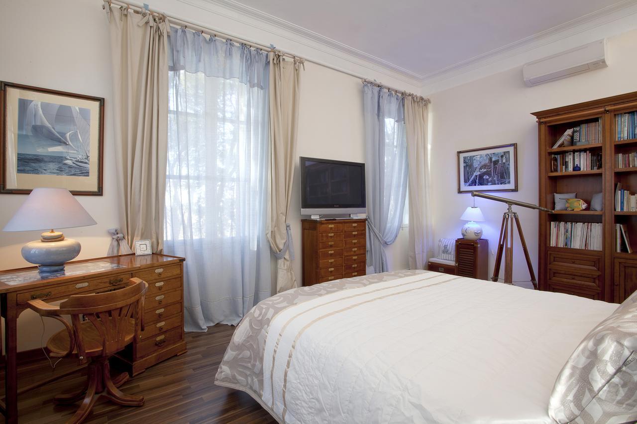 לינה וארוחת בוקר Chateau Sainte Colombe מראה חיצוני תמונה